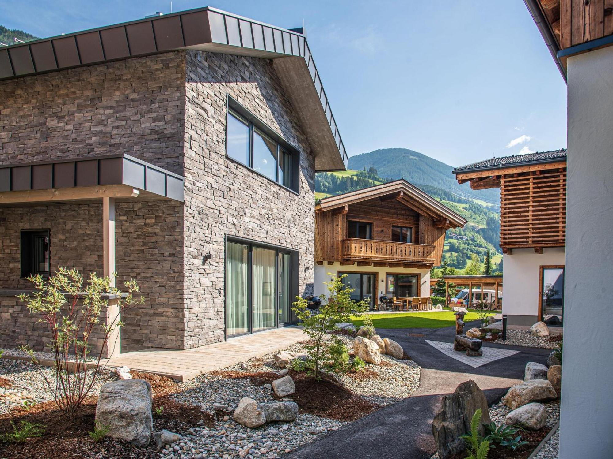The Village Chalet Stone House Wald im Pinzgau Exterior photo