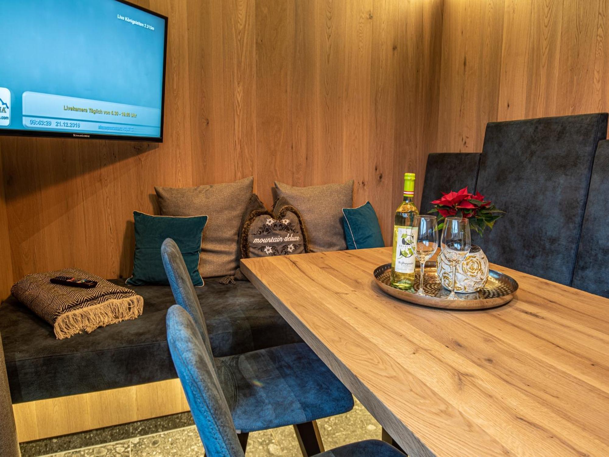 The Village Chalet Stone House Wald im Pinzgau Exterior photo